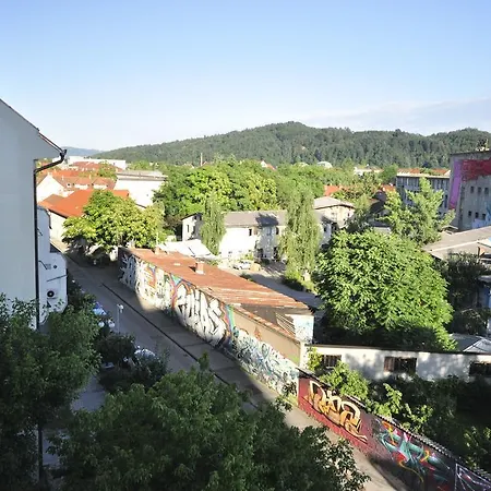 Spacious Center Appartement Ljubljana